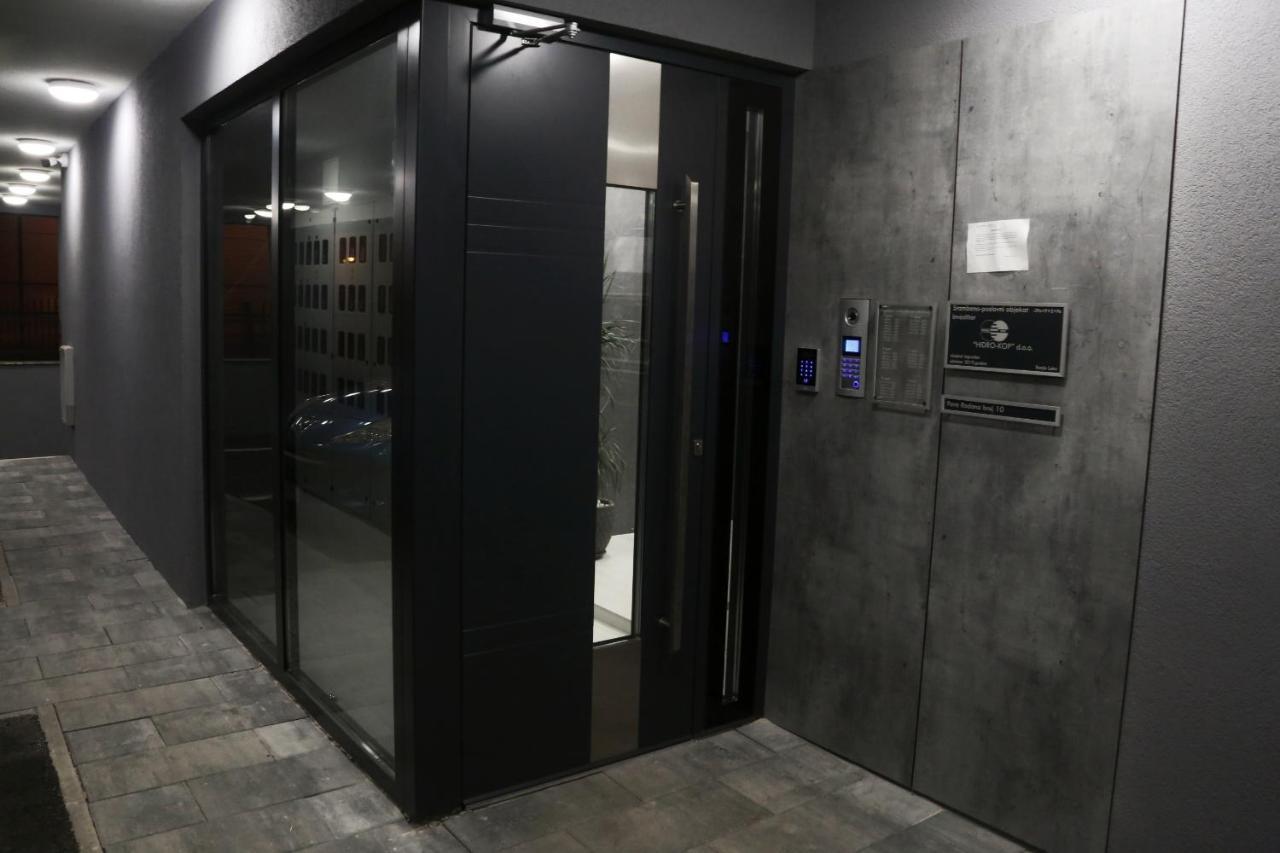 Apartman Natasa Sa Podzemnom Garazom Banja Luka Extérieur photo